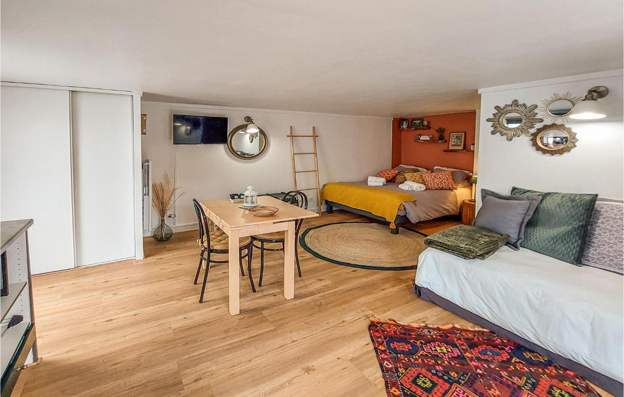 Amazing Apartment In Balaruc Les Bains With Wifi Eksteriør billede